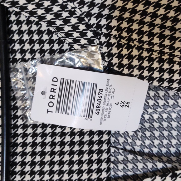 Harper Studio Crepe De Chine 3/4 Sleeve Blouse NWT - Picture 4 of 5